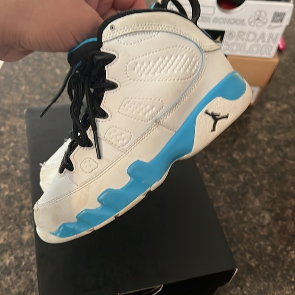 Jordan 9 - Picture 4 of 7